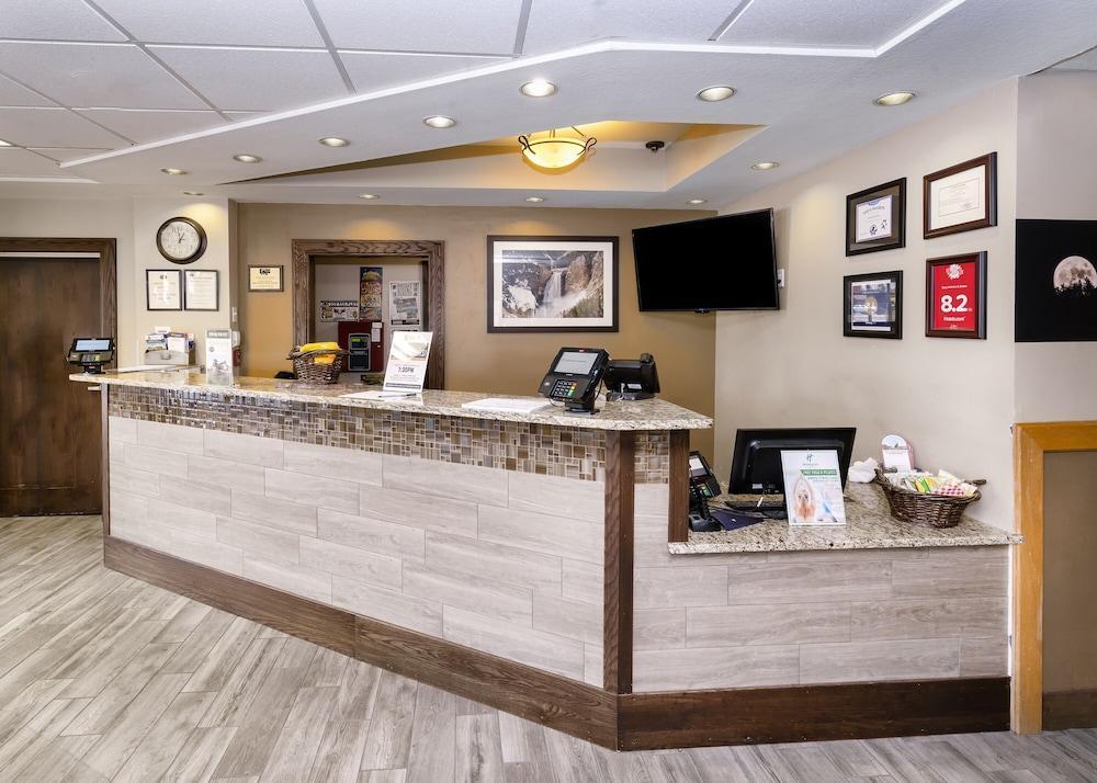 Hotel Gray Wolf & West Yellowstone