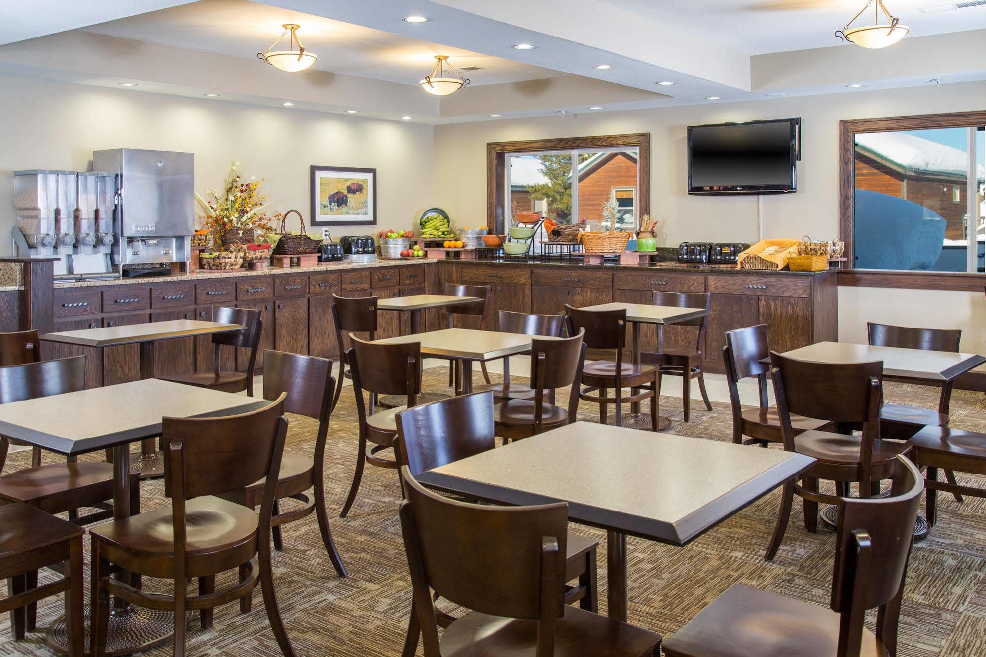 Hotel Gray Wolf & 2*