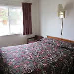 Travelers Lodge