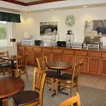 Yellowstone Lodge