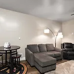 The Yellowstone Hideaway Unit C