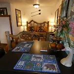 Yellowstone Motel - Adults Only - All Rooms Have Kitchens