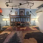 Yellowstone Motel - Adults Only - All Rooms Have Kitchens