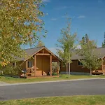 Yellowstone Grizzly Rv Park And Cabins
