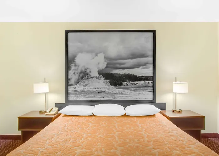 Super 8 By Wyndham West Yellowstone