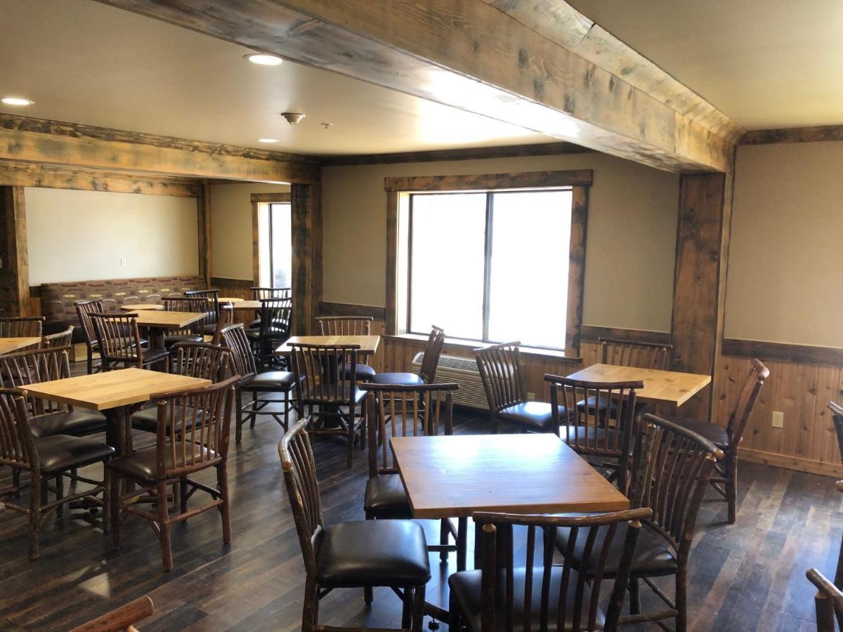 Hotel Clubhouse