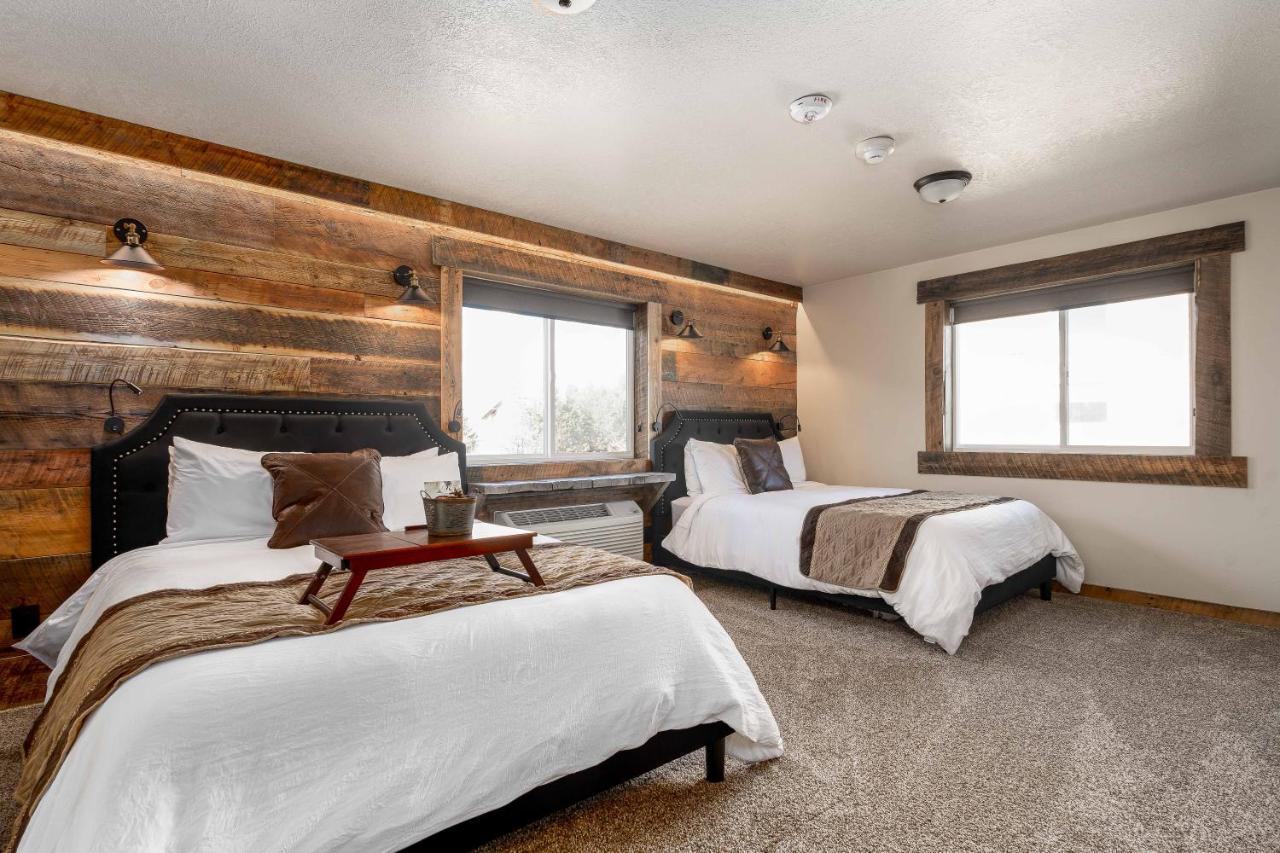 The Adventure Yellowstone Inn