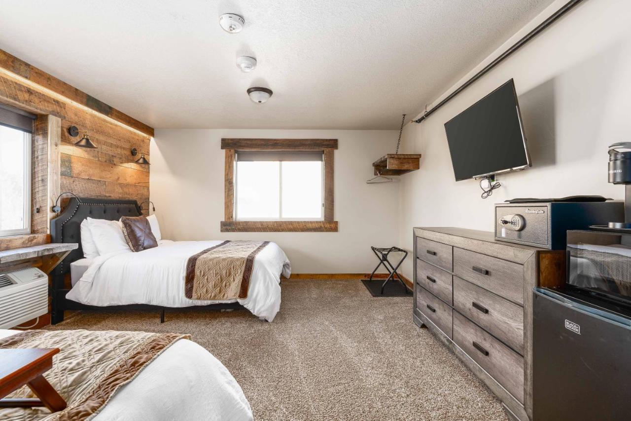 Inn The Adventure Yellowstone West Yellowstone