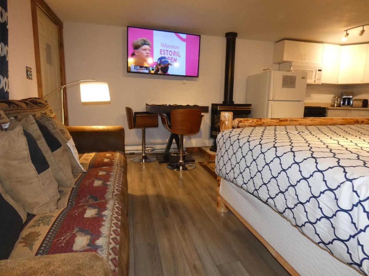 Yellowstone - Adults Only - Have Kitchens Hotel