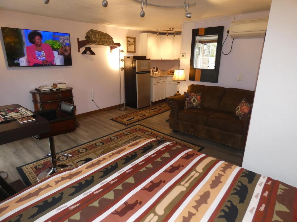 Yellowstone - Adults Only - Have Kitchens 2*