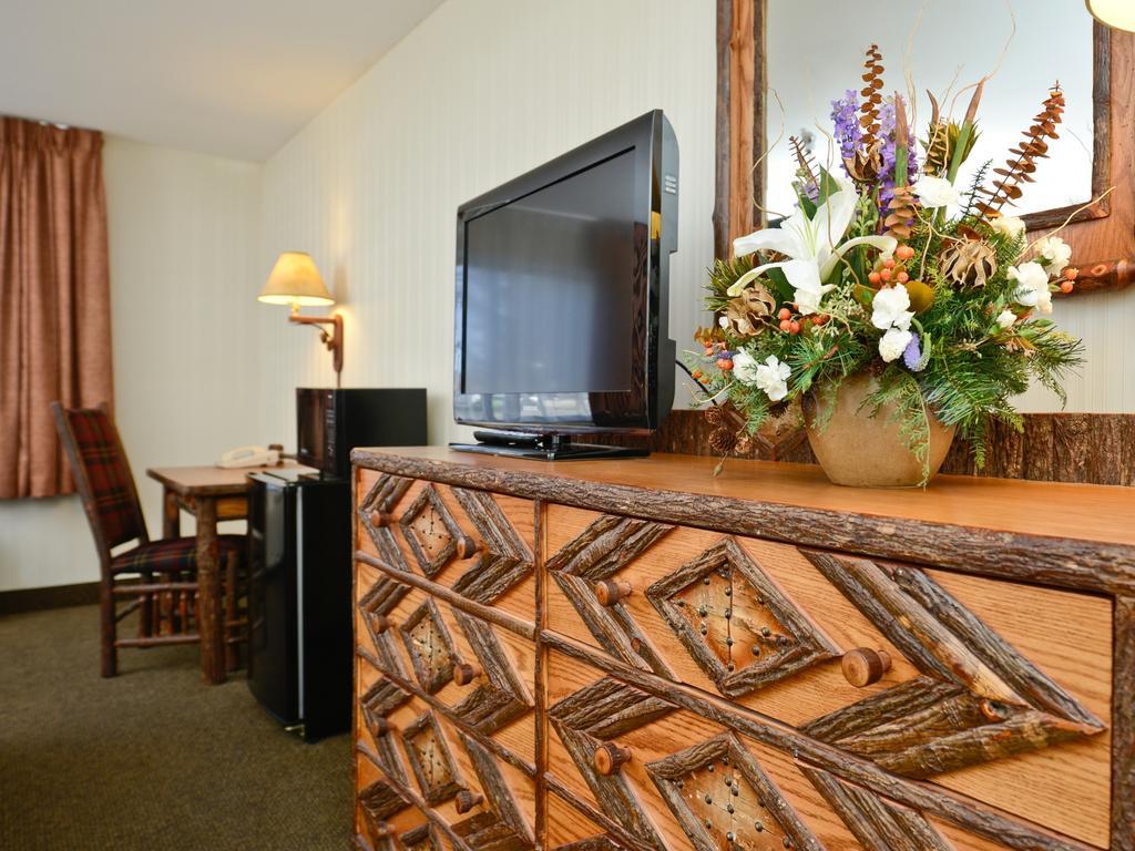 Clubhouse Hotel