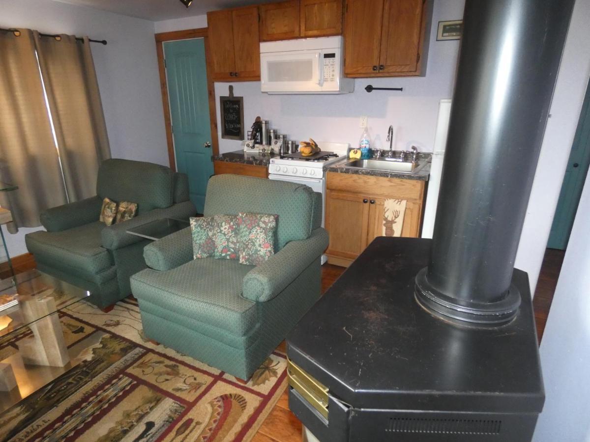 Yellowstone - Adults Only - Have Kitchens