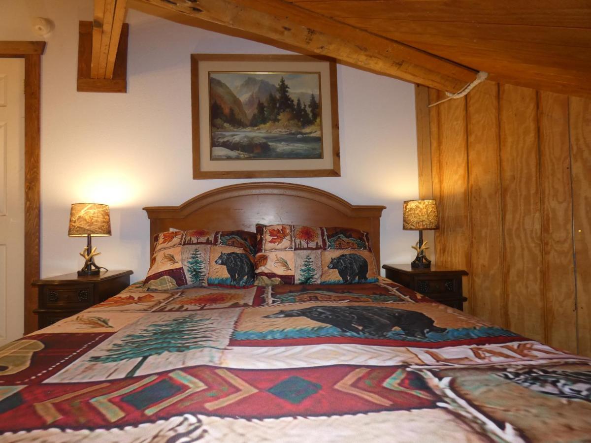 Yellowstone - Adults Only - Have Kitchens