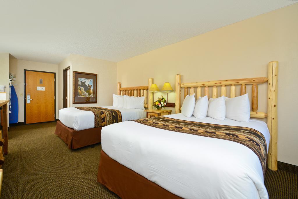 Kelly 3* West Yellowstone