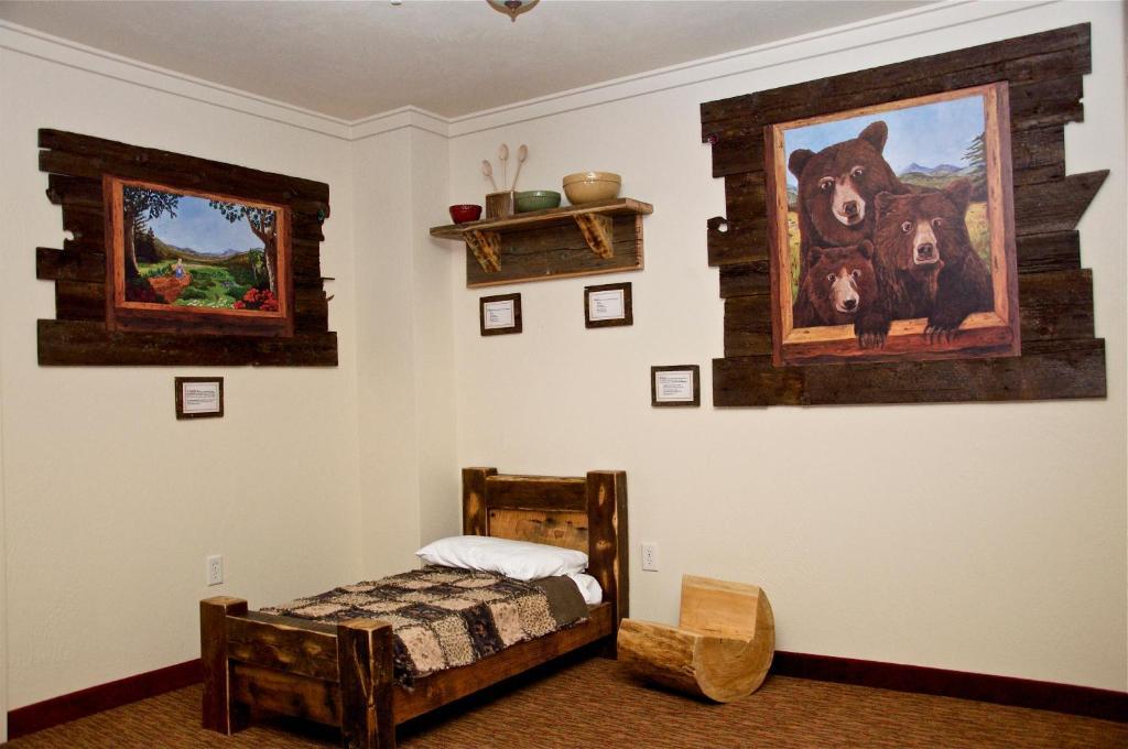 Lodge Three Bear West Yellowstone