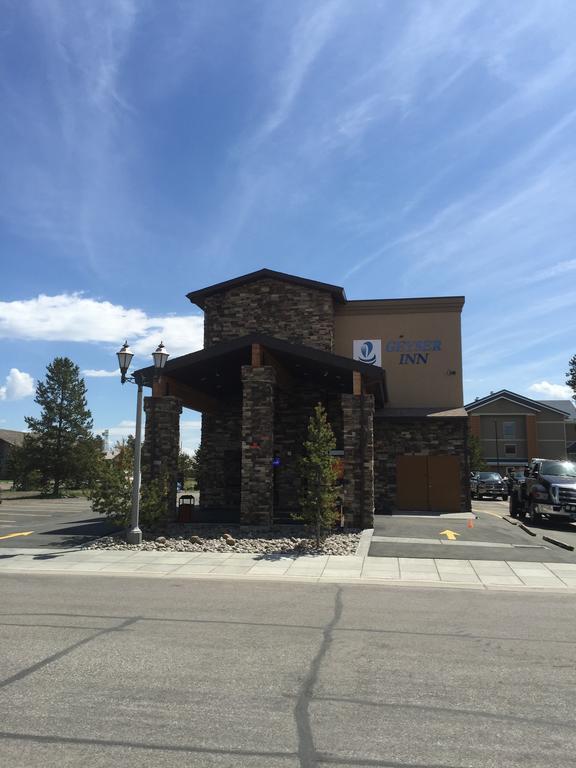 Geyser Hotel 2*