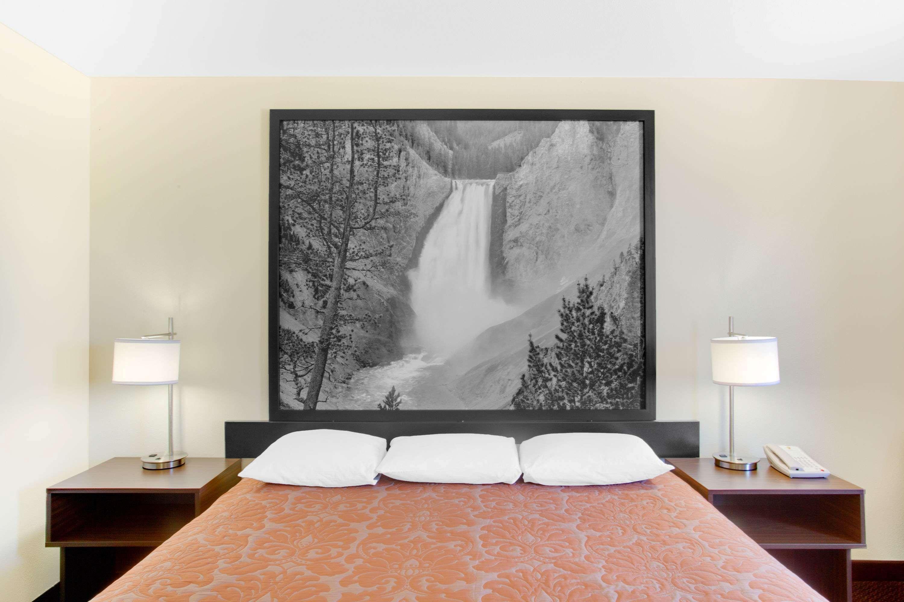 Super 8 By Wyndham Hotel West Yellowstone