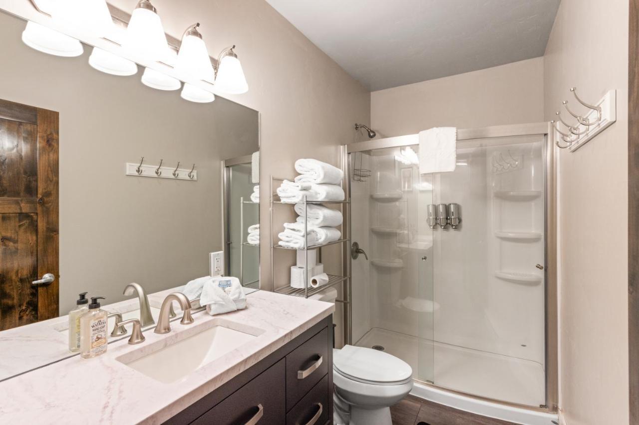 Apartment The Yellowstone Hideaway Unit A *