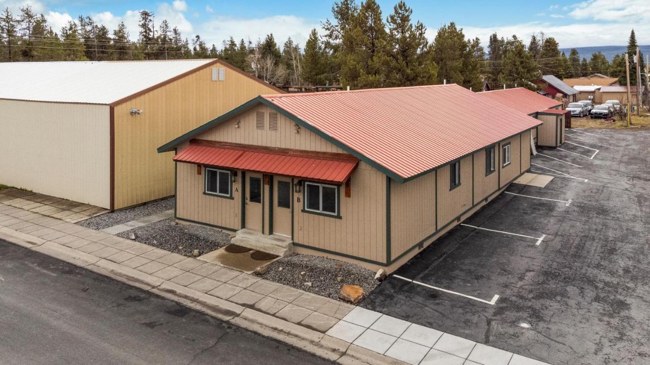 The Yellowstone Hideaway Unit A Apartment *
