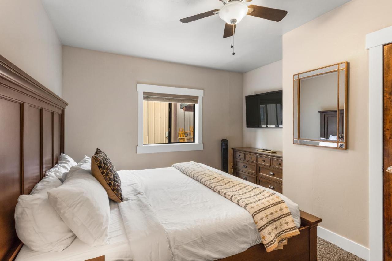 The Yellowstone Hideaway Unit A Apartment West Yellowstone