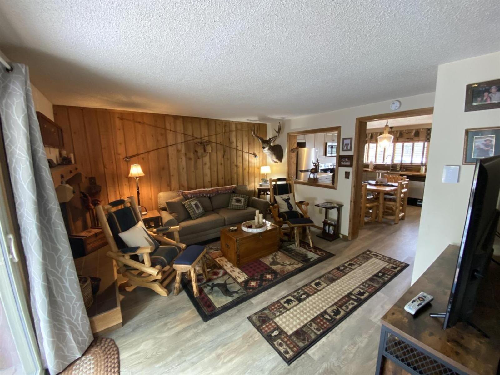 Holiday home Hook And Antler West Yellowstone