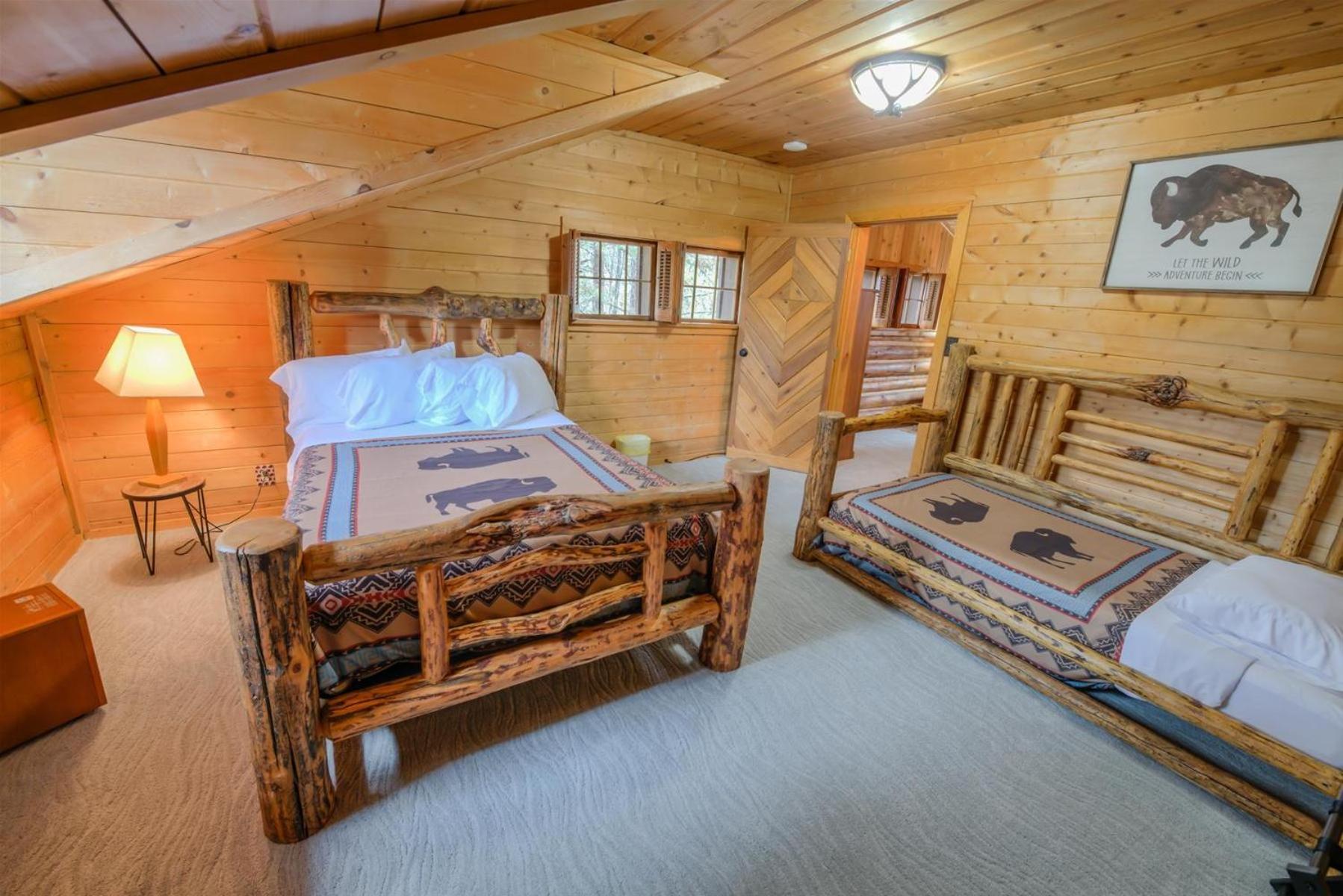 The Moose Bunkhouse * West Yellowstone