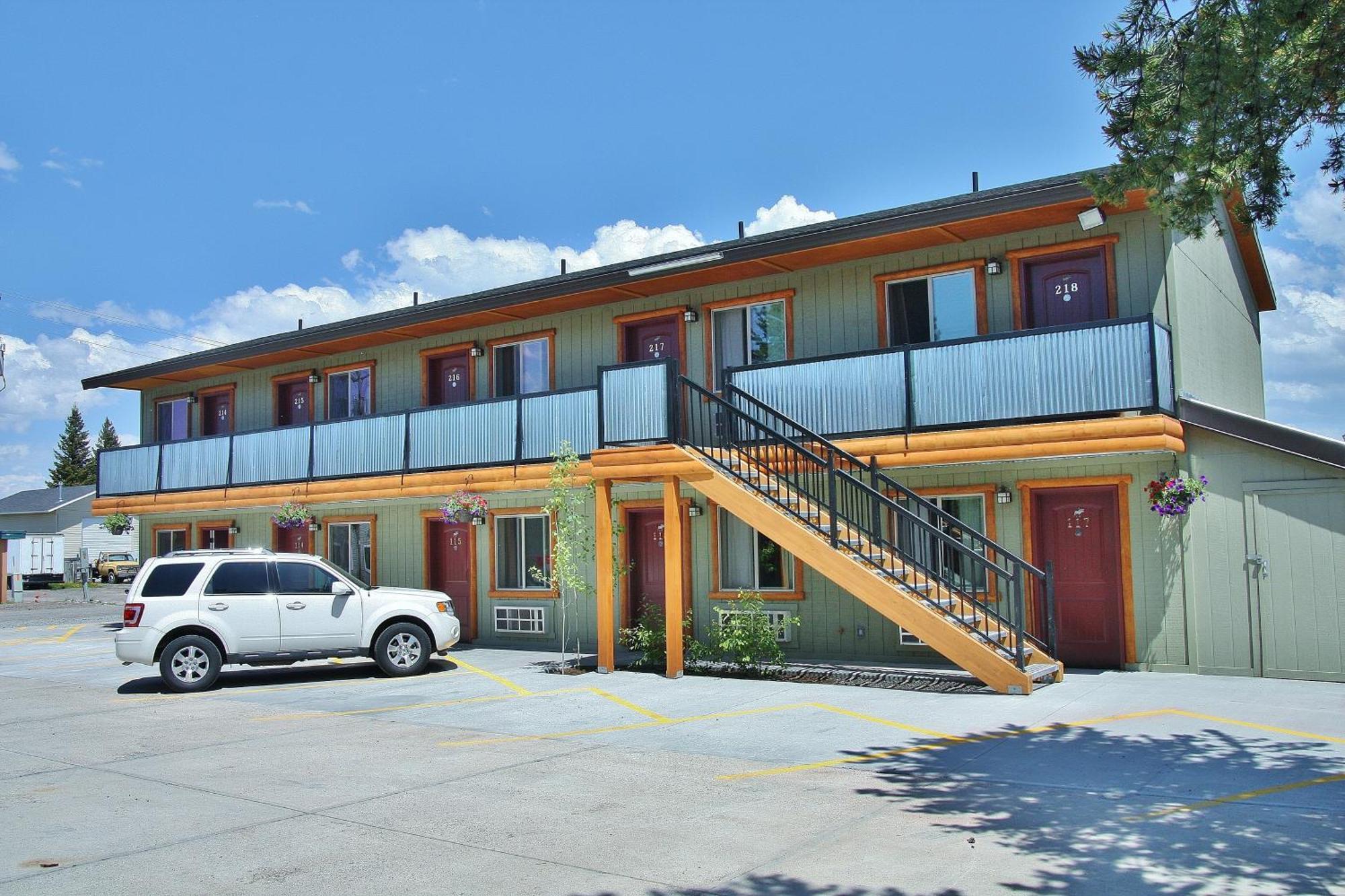 Moose Creek Motel 2*