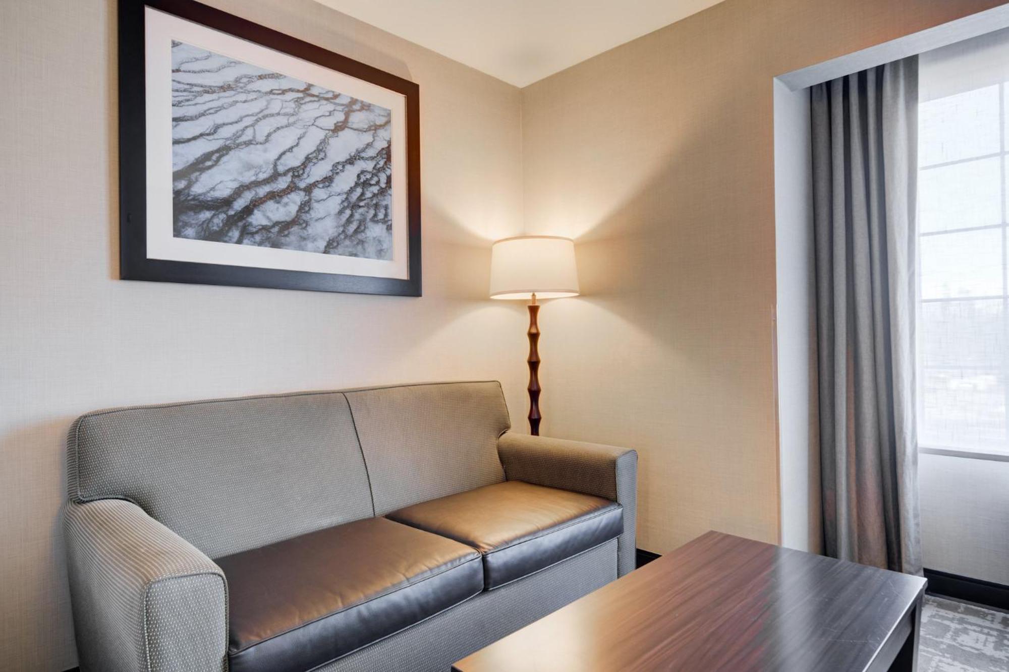 Hotel By Ihg West Yellowstone