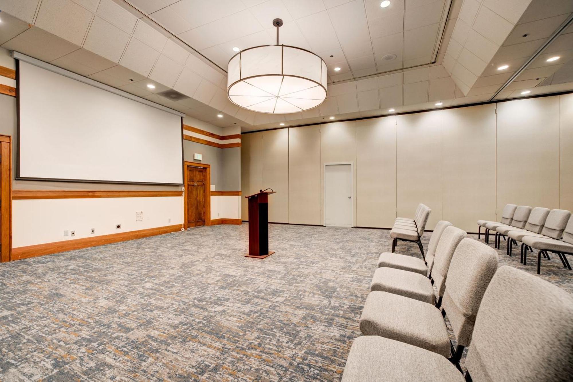 By Ihg West Yellowstone