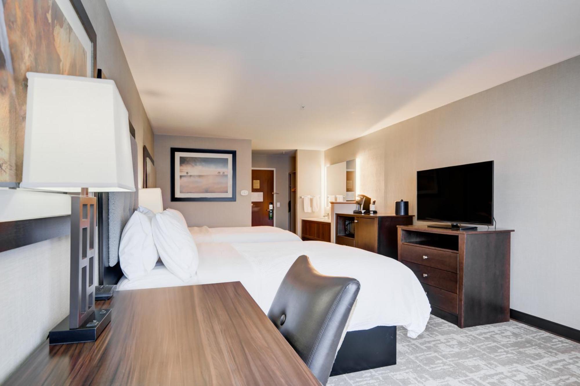 Hotel By Ihg 3*