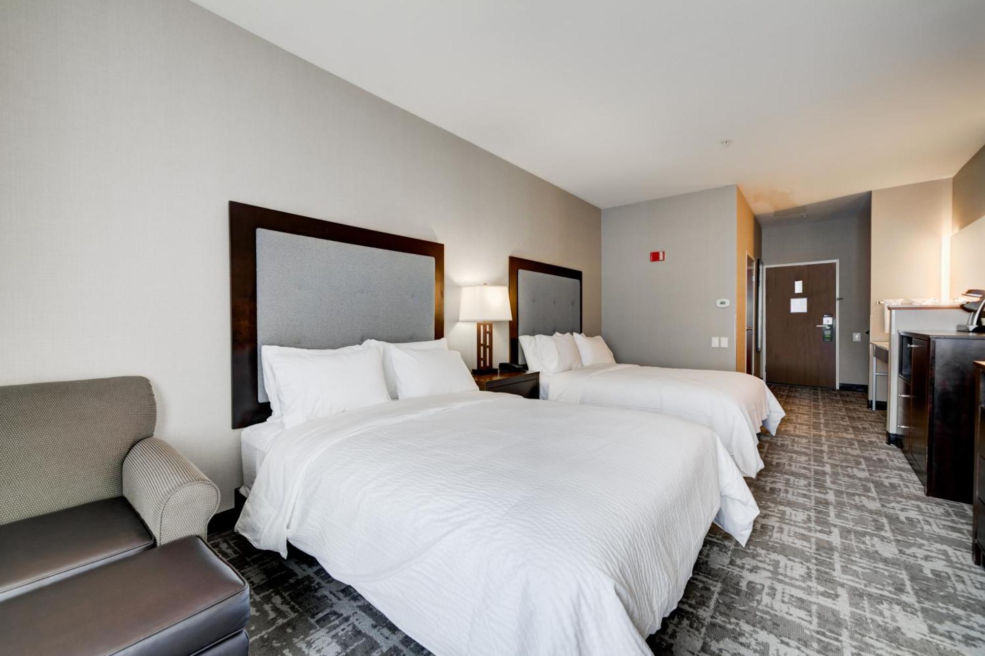 Hotel By Ihg