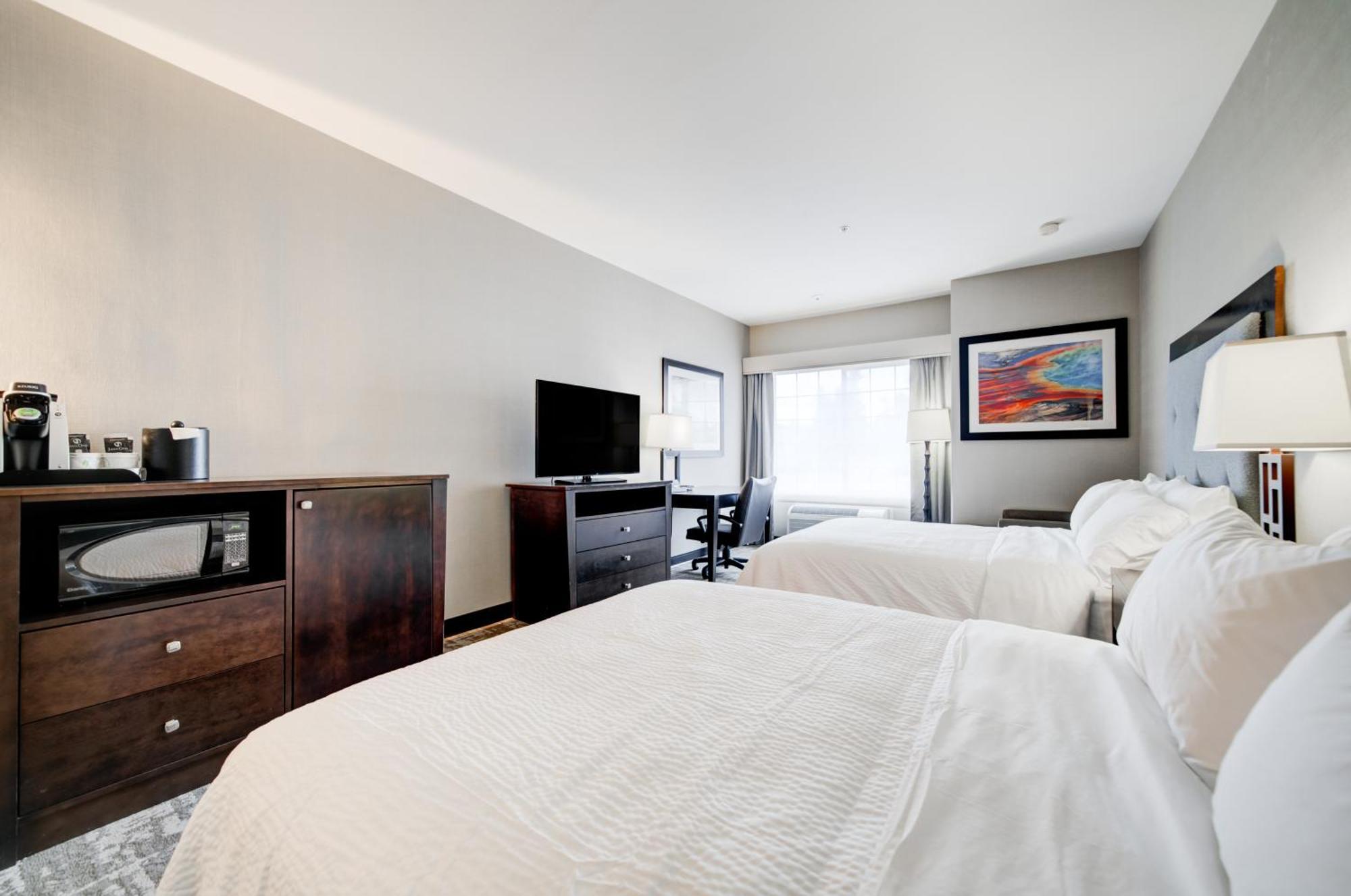 Hotel By Ihg 3*