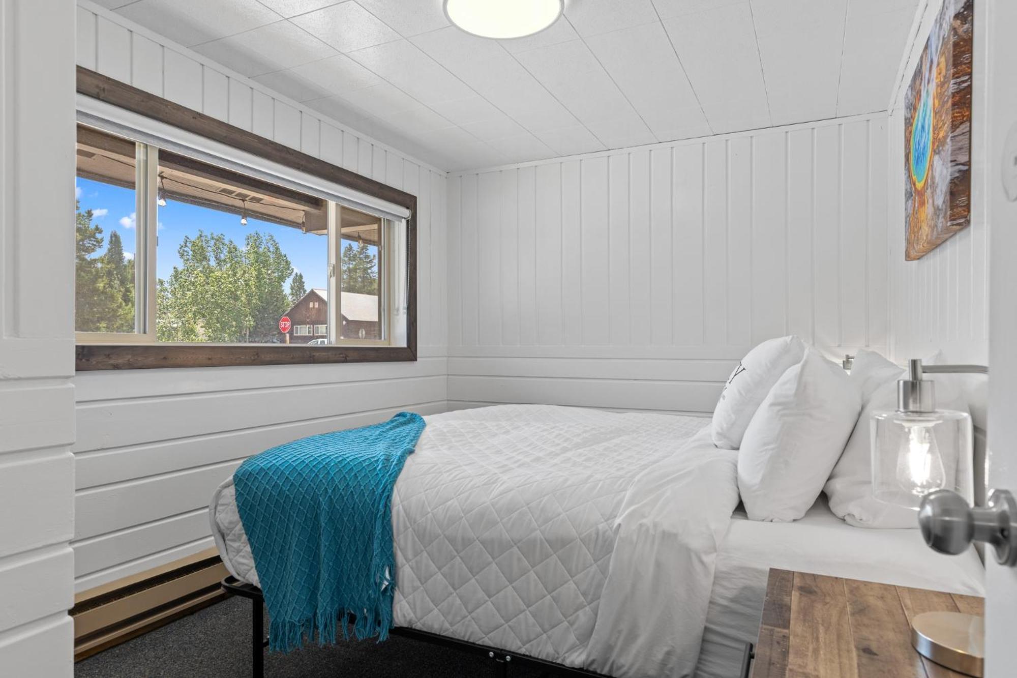 Lazy Duck Hotel