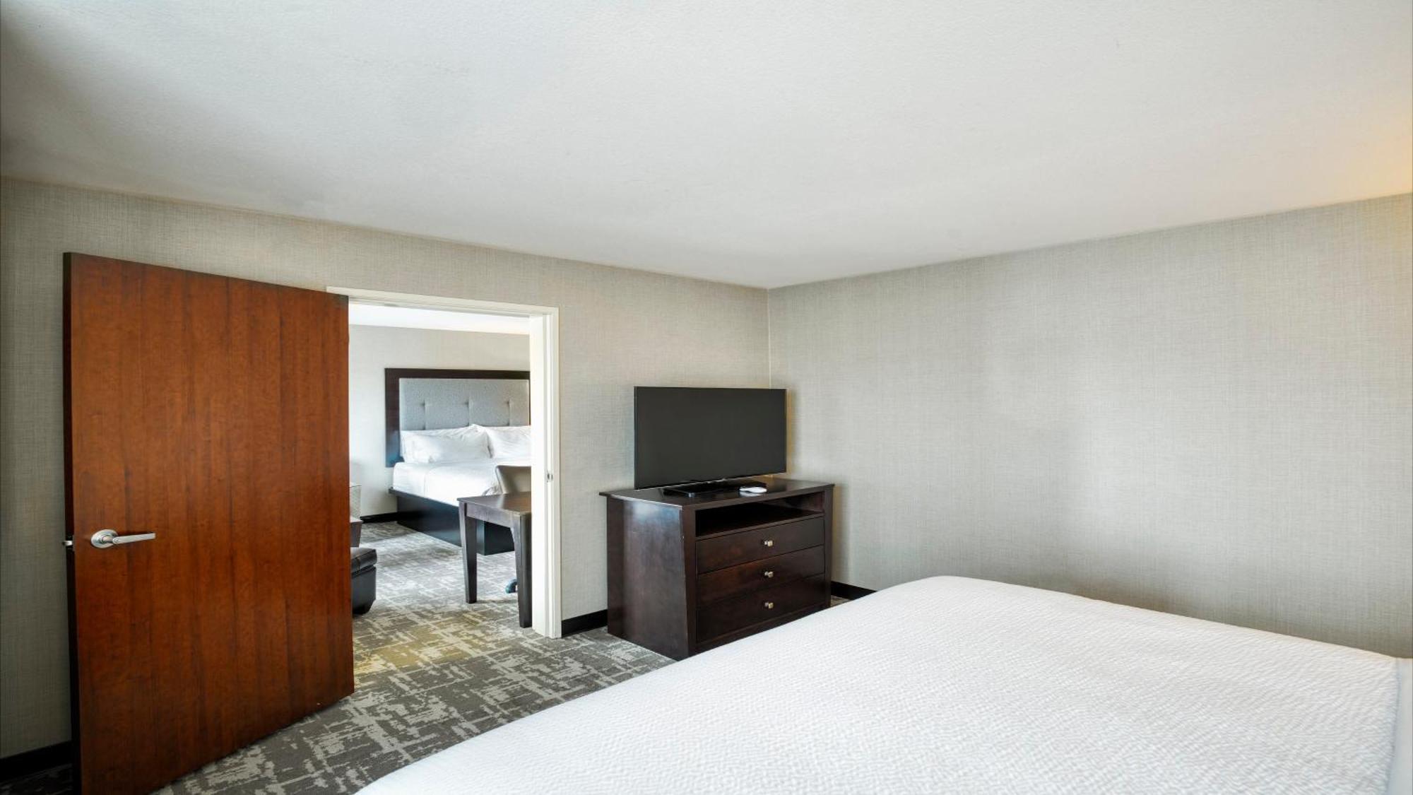 By Ihg