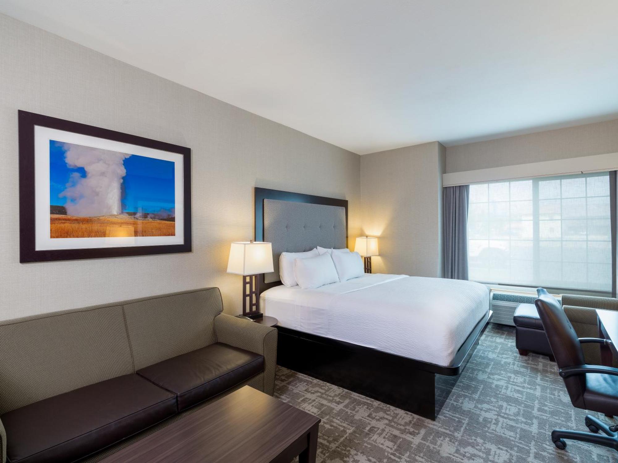 Hotel By Ihg
