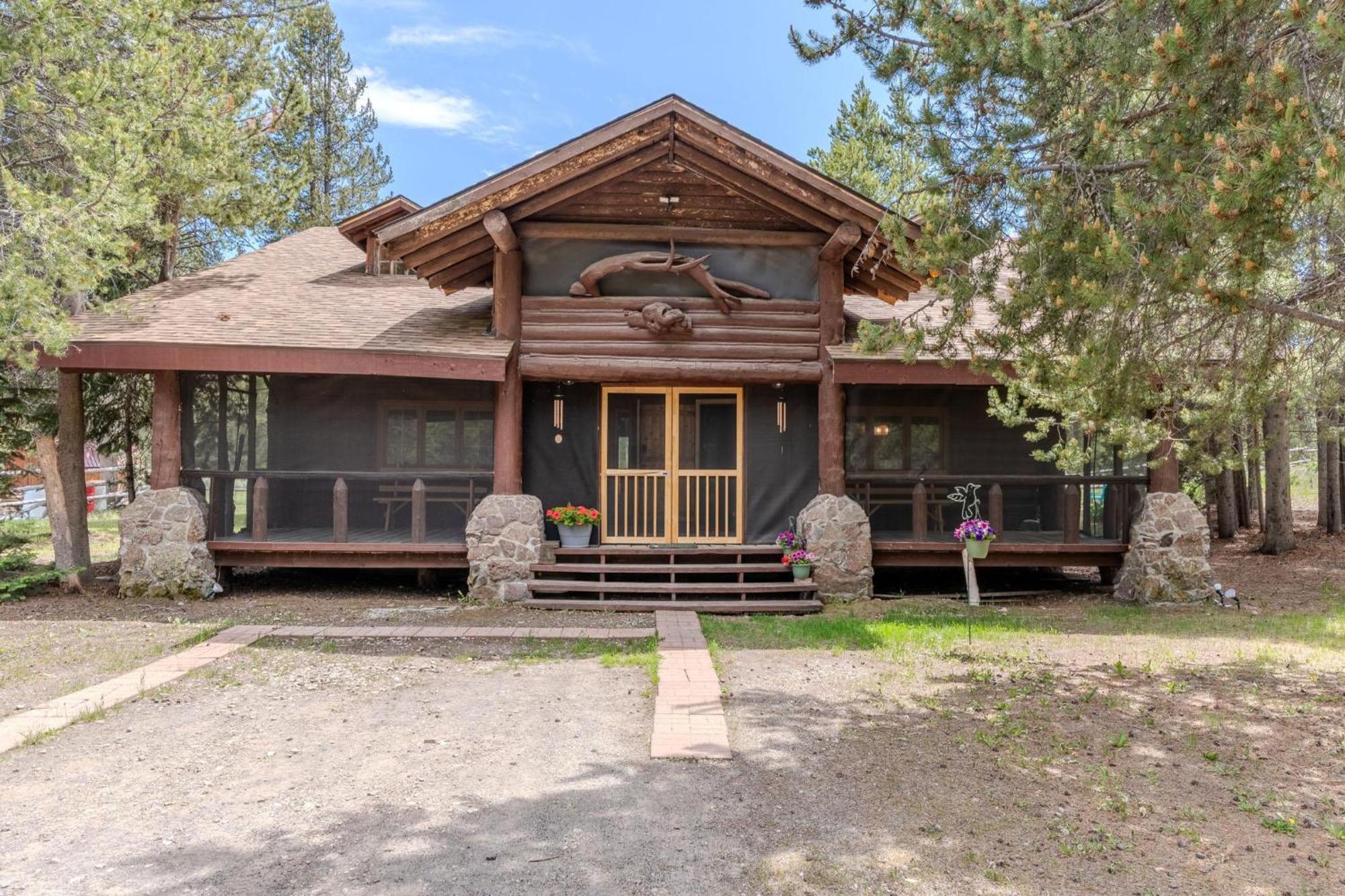 The Moose Bunkhouse *