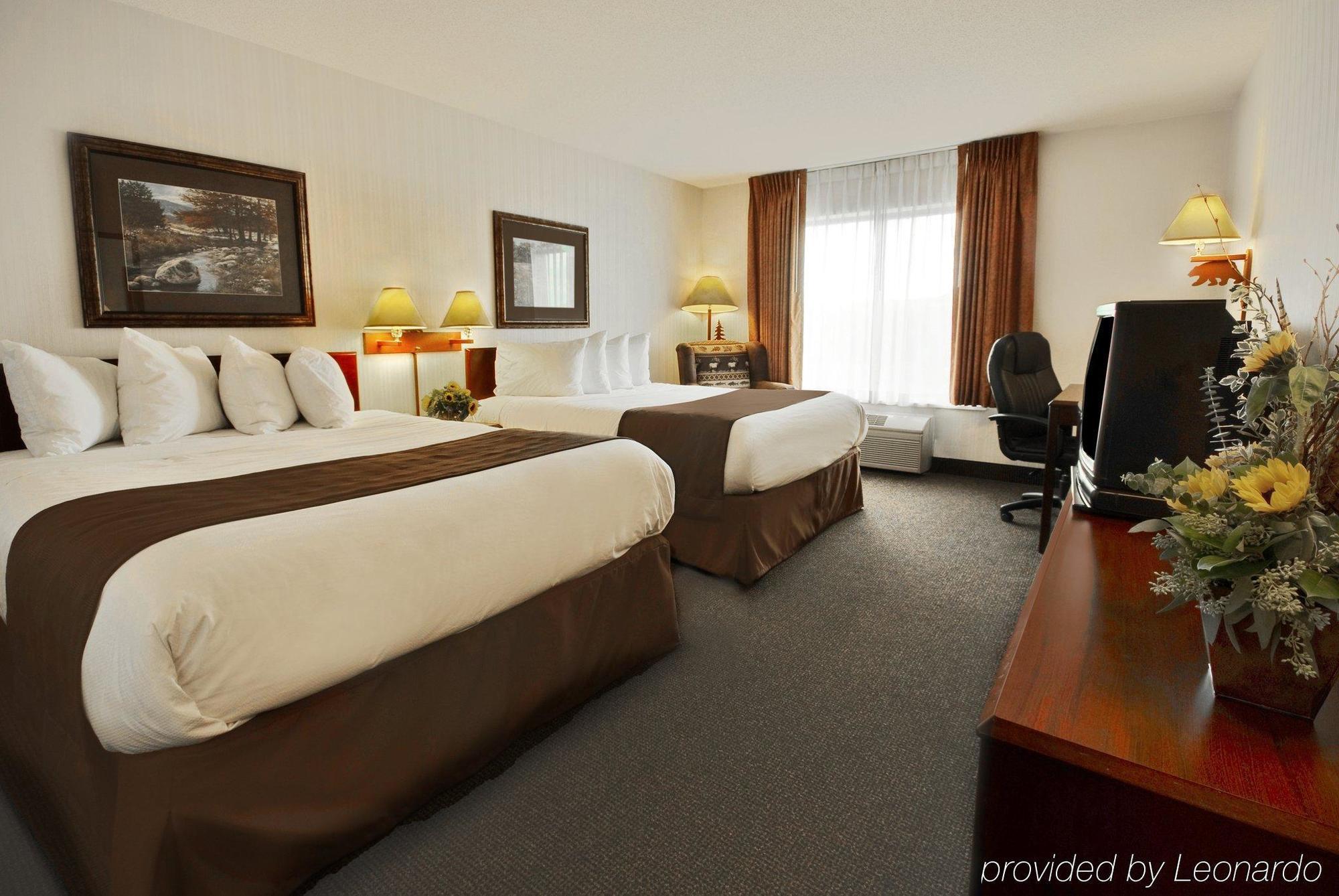Clubhouse 3*