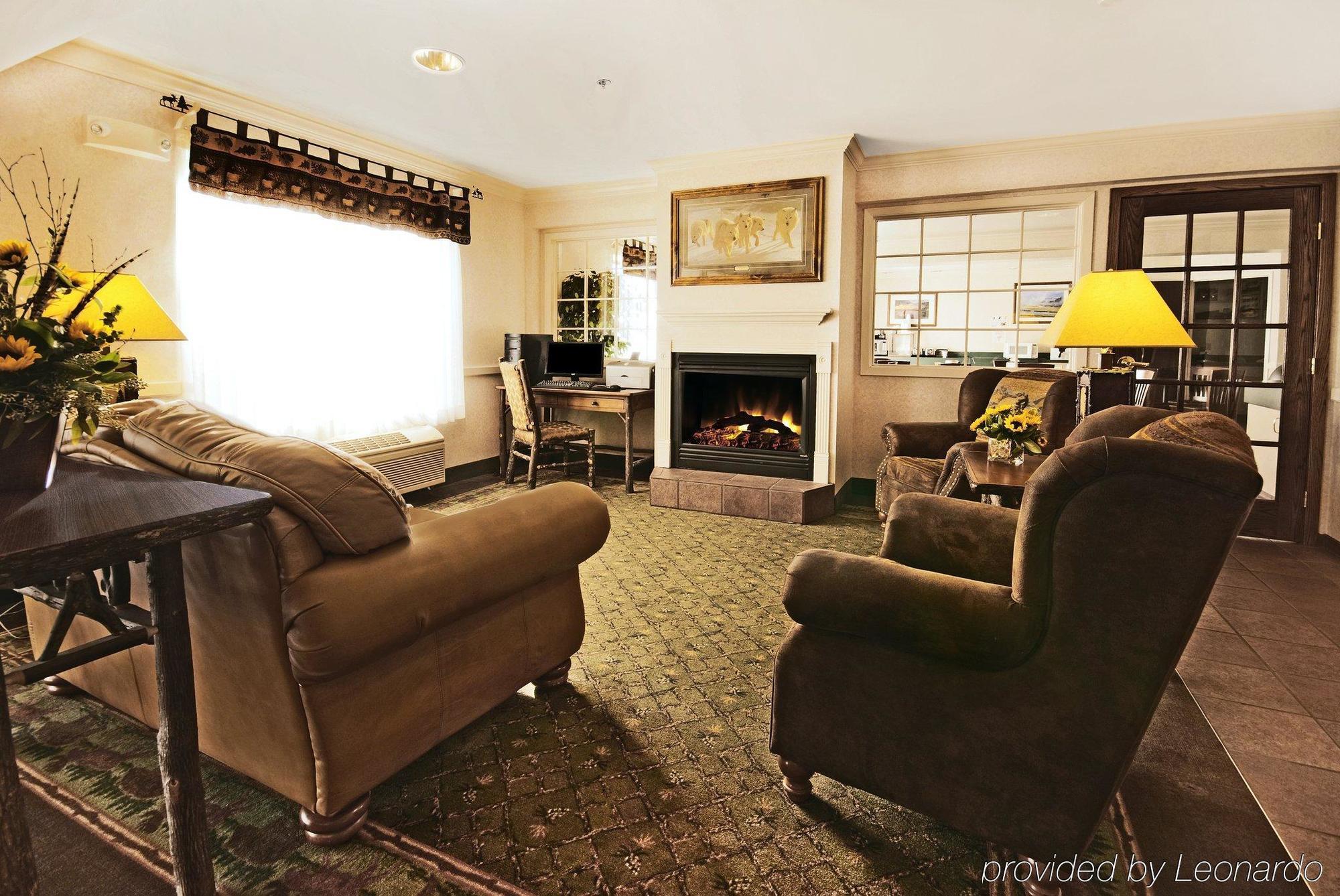 Clubhouse 3*