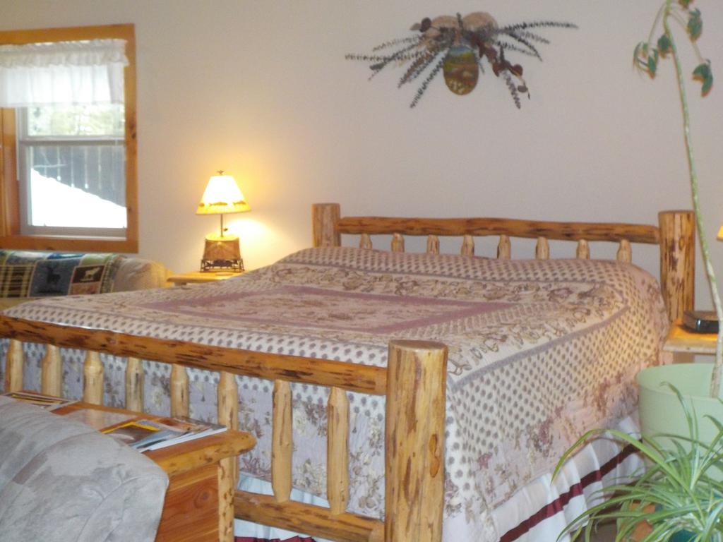 Bed & Breakfast West Yellowstone Bed And Breakfast 3*