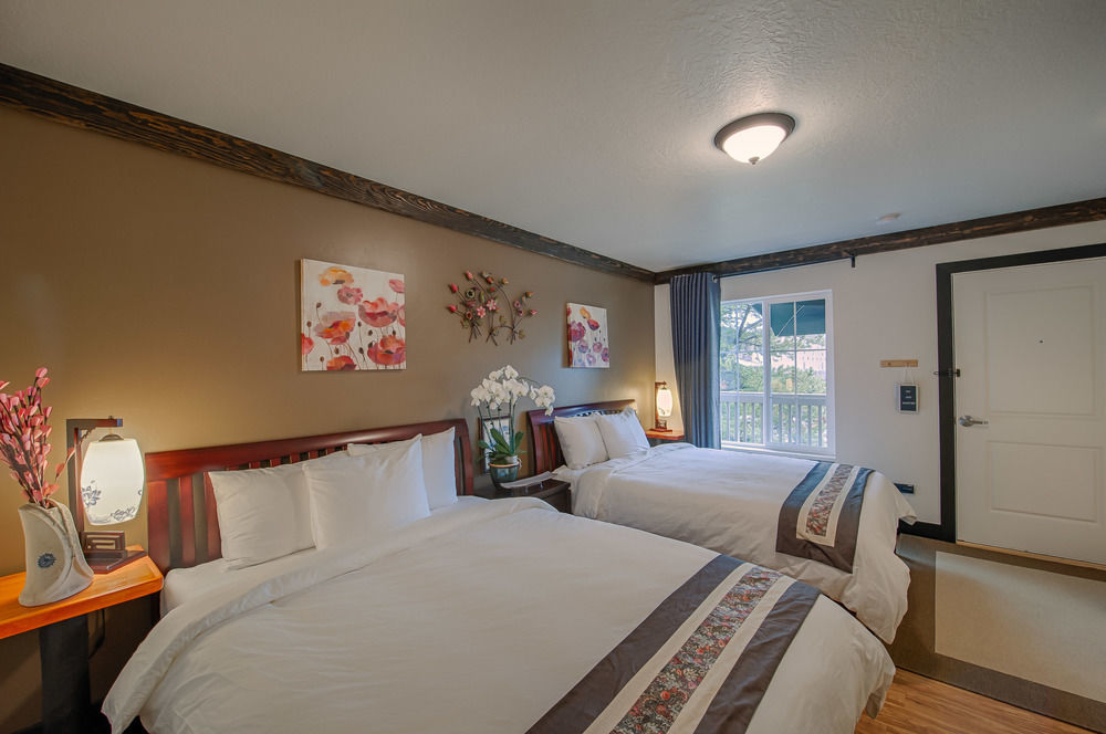 Tao's Hotel West Yellowstone