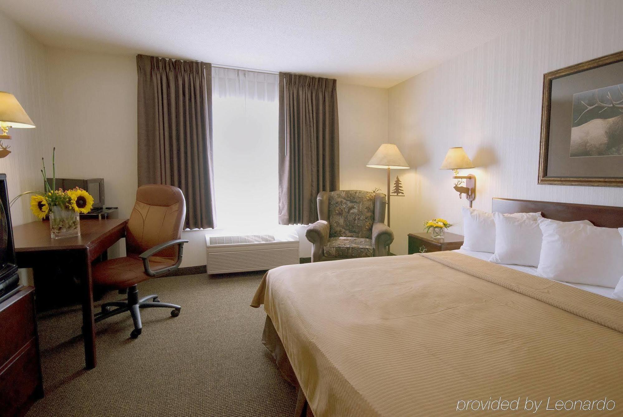 Hotel Clubhouse