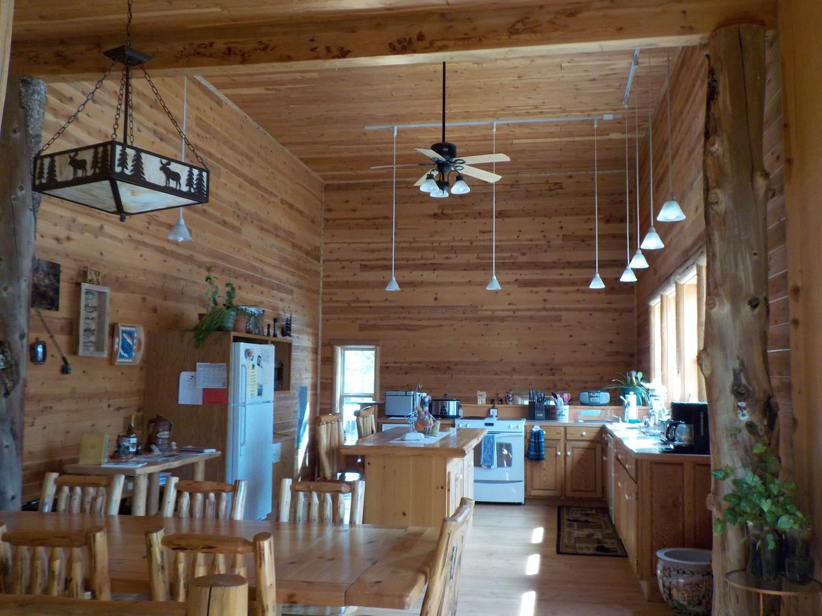West Yellowstone Bed And Breakfast 3*