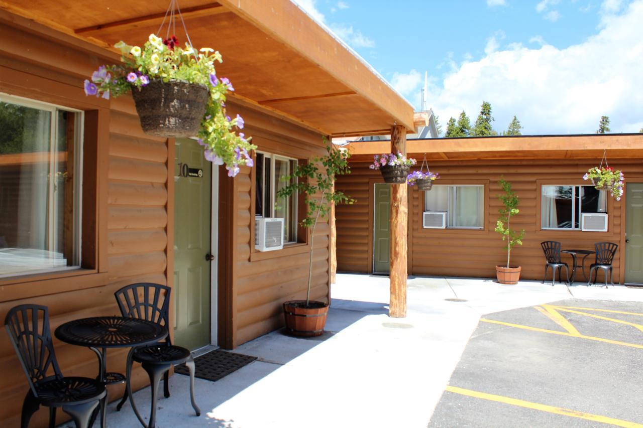 Elkhorn And Motel 2*