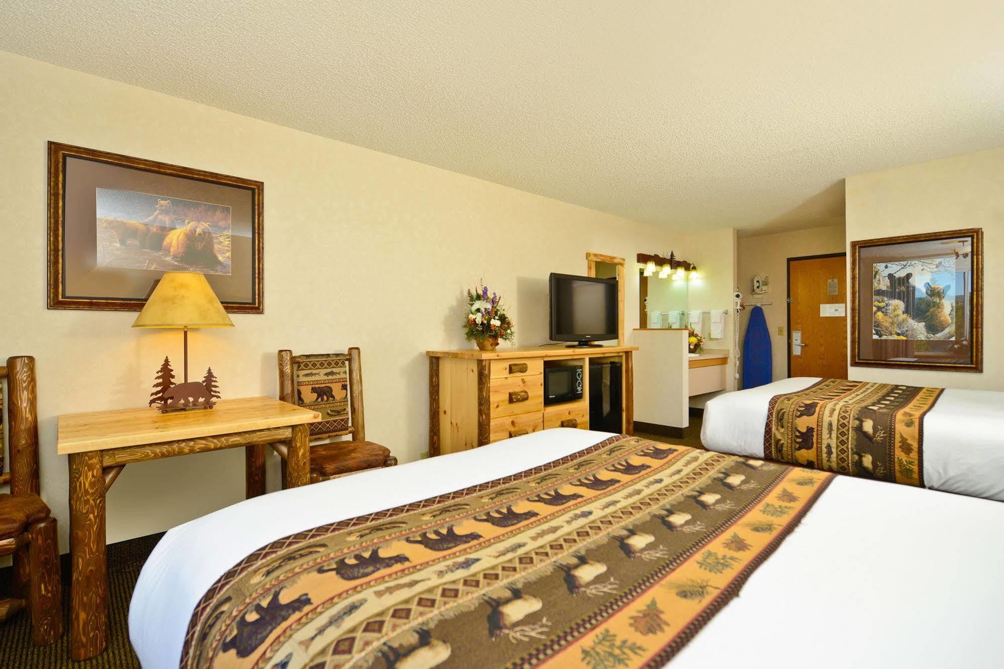 Kelly Hotel 3*