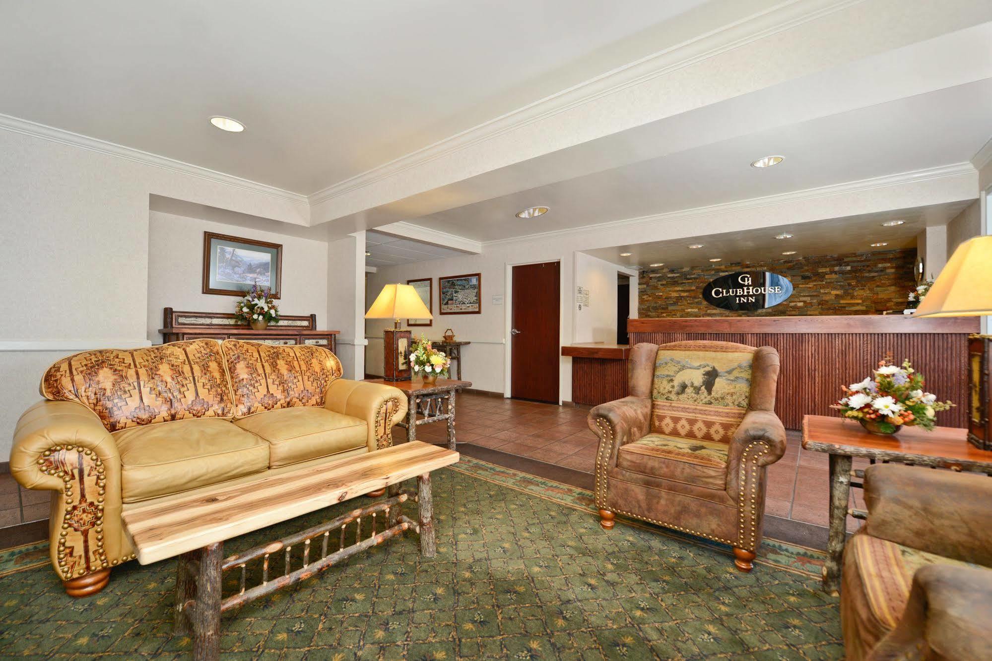 Clubhouse Hotel 3*