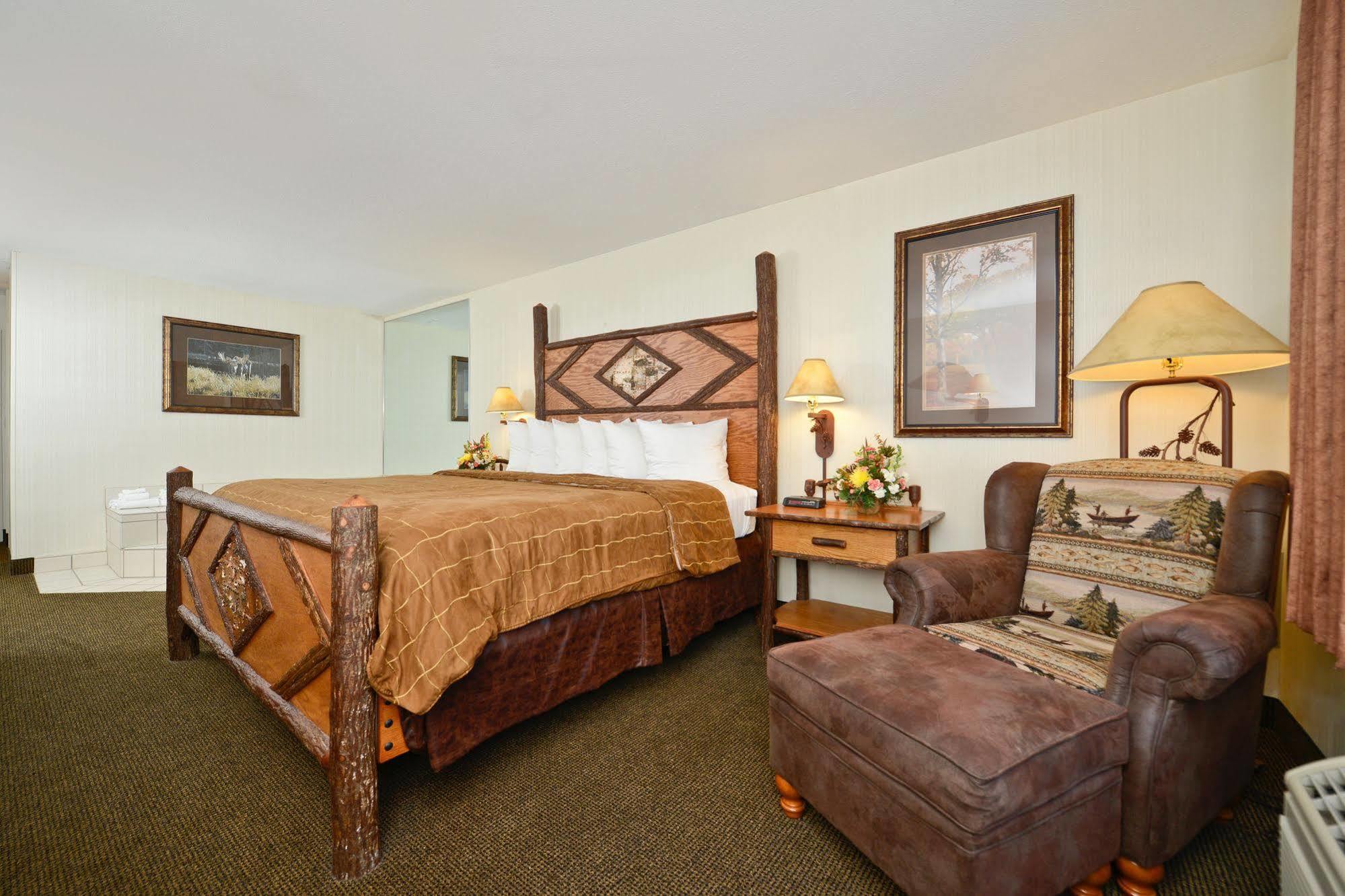 Hotel Clubhouse