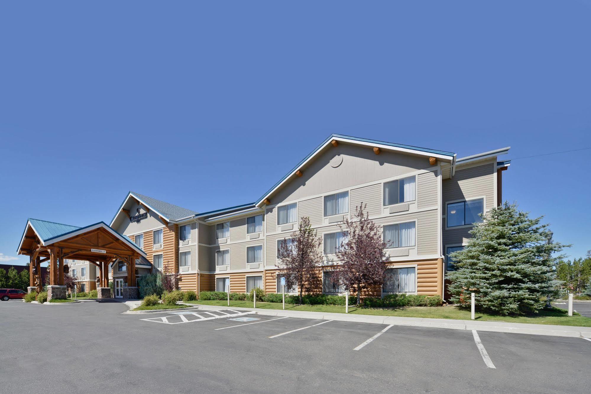 Hotel Clubhouse