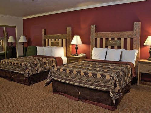 Three Bear Lodge West Yellowstone