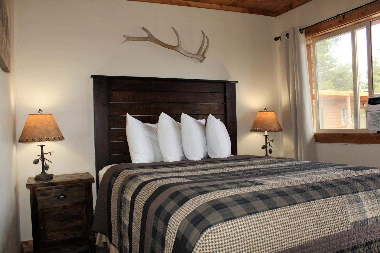 Elkhorn And Motel 2*