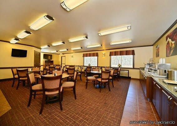 Yellowstone West Gate Hotel